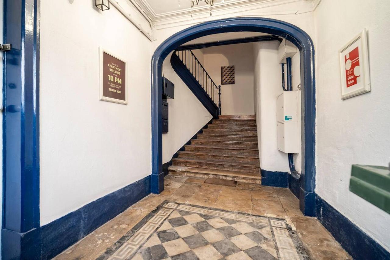 Combro By Patio 25 Apartment Lisbon Bagian luar foto