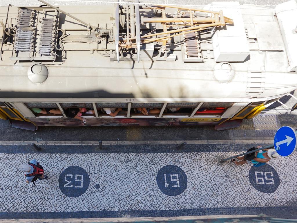 Combro By Patio 25 Apartment Lisbon Bagian luar foto